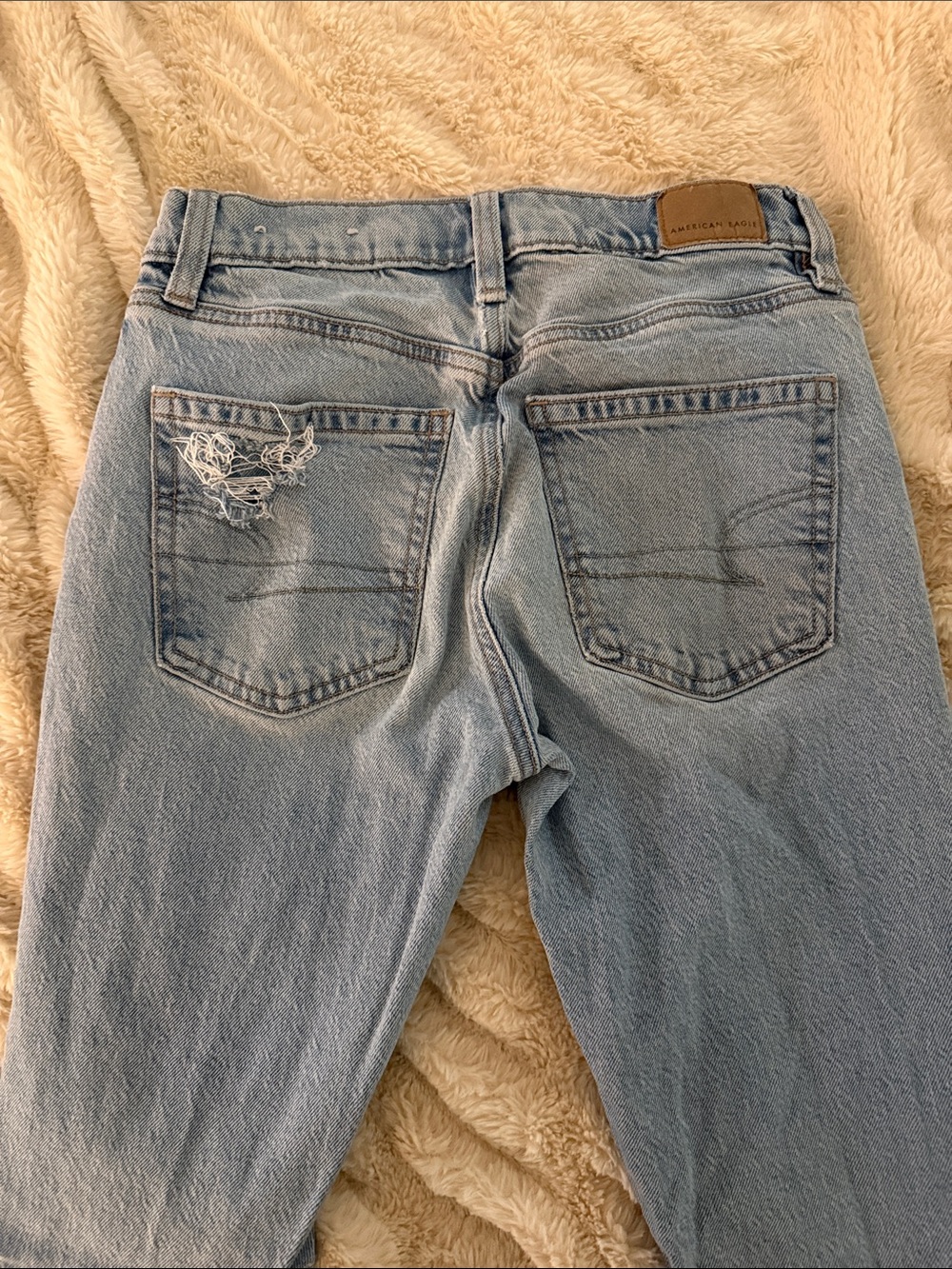 American Eagle Outfitters Light Blue Skinny Distressed Jeans - Picture 2 of 3